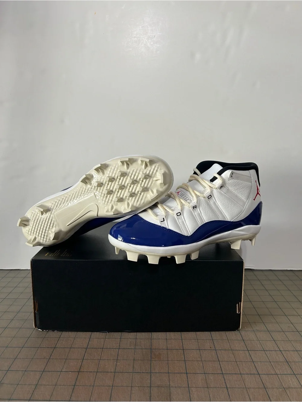 Air Jordan 11 Retro MCS ‘Rare Air’